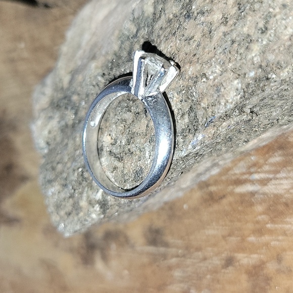 COPY - Sterling Silver CZ Wedding Ring 💍 - Picture 5 of 8